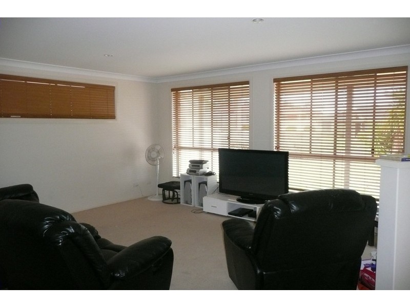 6 Mistral Place, Old Bar NSW 2430