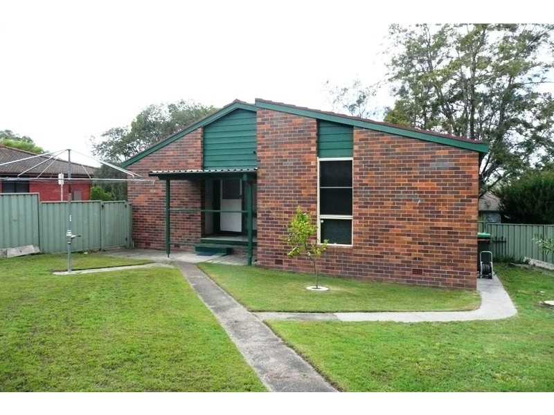 16 Valerie Street, Taree NSW 2430