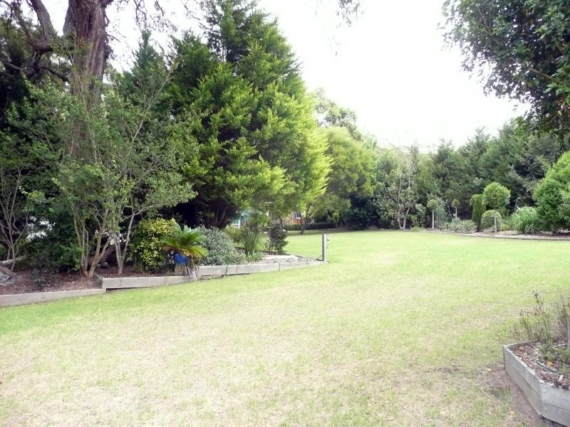 26 Oakflat Close, Old Bar NSW 2430
