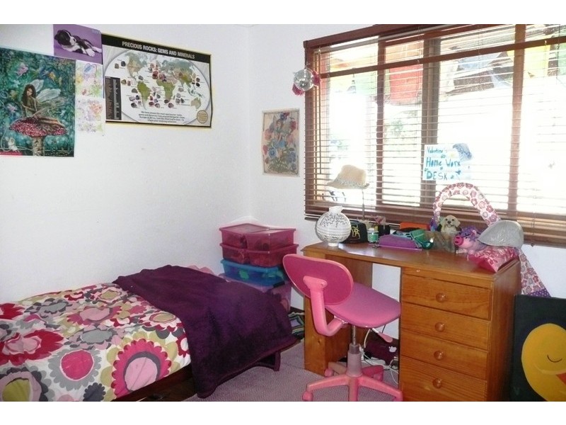 1/5 Flagtail Avenue, Old Bar NSW 2430