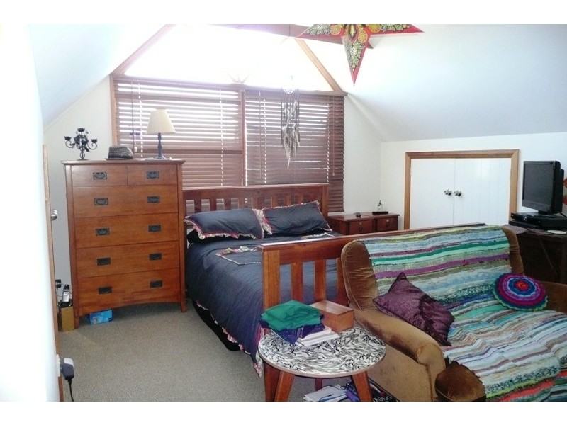 1/5 Flagtail Avenue, Old Bar NSW 2430