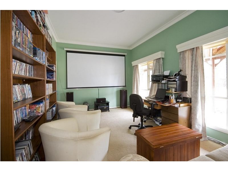 108 Sandridge Road, Mitchells Island NSW 2430