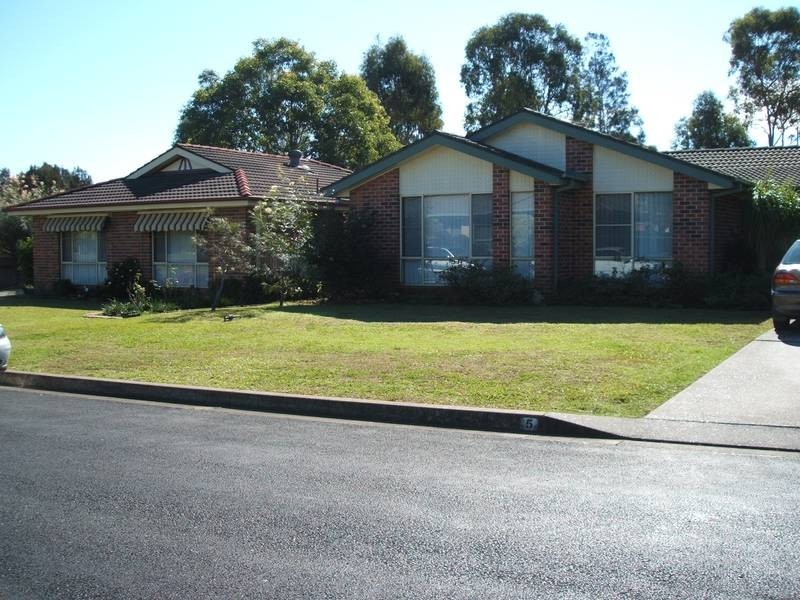 5 Rohini Place, Taree NSW 2430