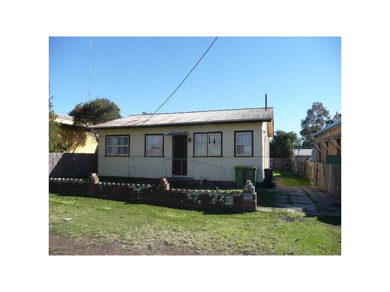 1 & 2/83 High Street, Taree NSW 2430