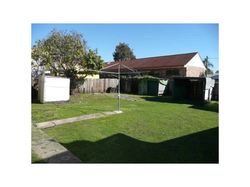 1 & 2/83 High Street, Taree NSW 2430