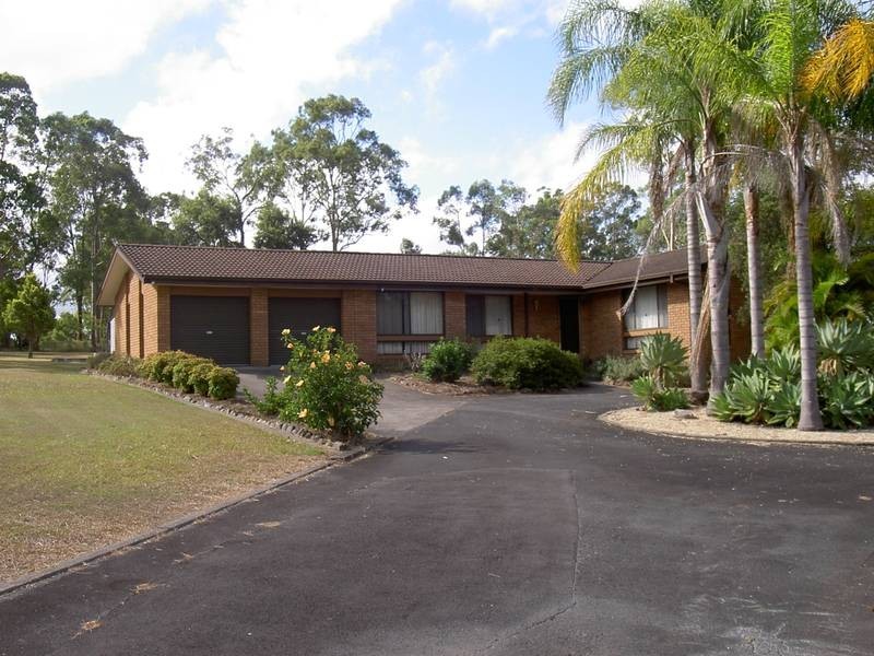 2 Euroka Drive, Taree NSW 2430