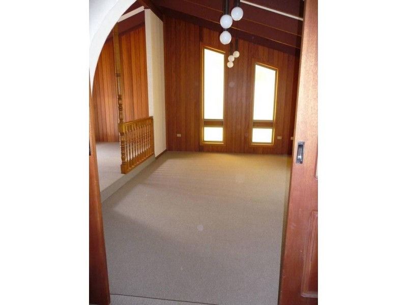 2 Euroka Drive, Taree NSW 2430