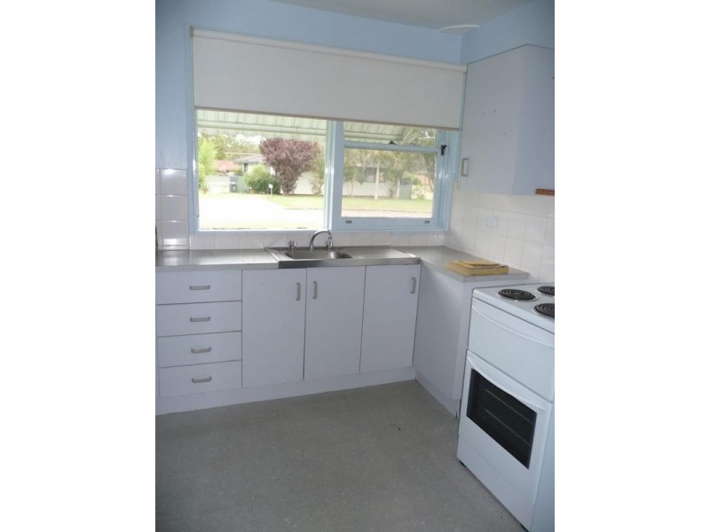 6 Warrina Close, Taree NSW 2430