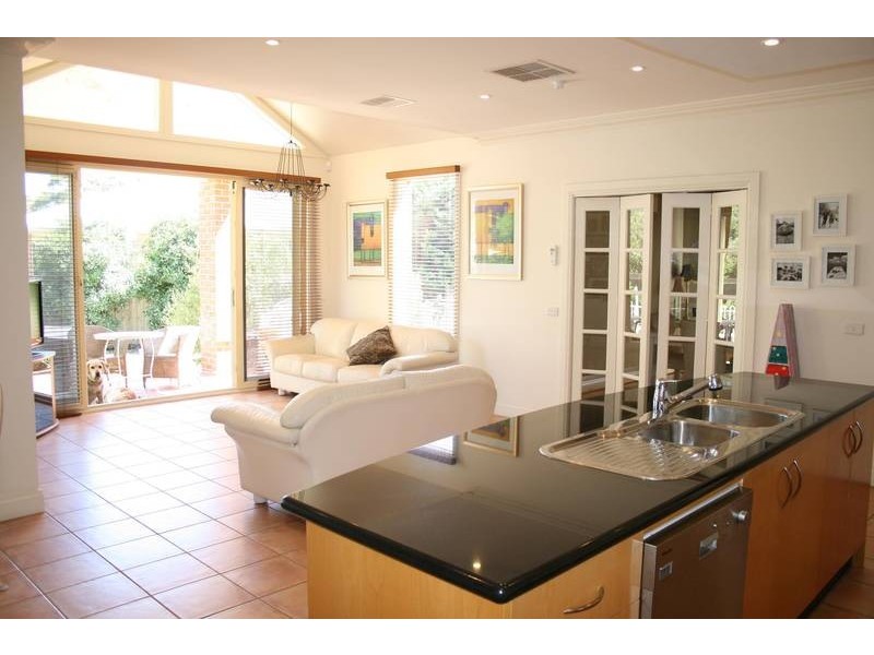 1 Wattle Drive, Sunbury VIC 3429