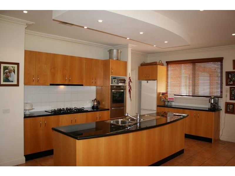 1 Wattle Drive, Sunbury VIC 3429