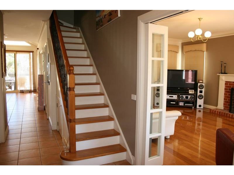 1 Wattle Drive, Sunbury VIC 3429