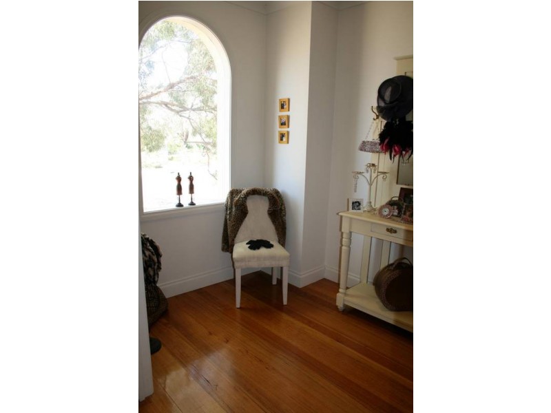 1 Wattle Drive, Sunbury VIC 3429