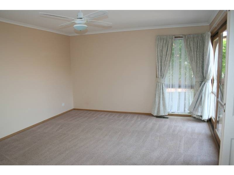 6 Harcombe Drive, Sunbury VIC 3429