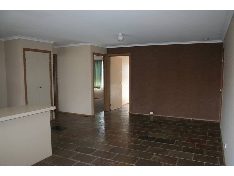 6 Harcombe Drive, Sunbury VIC 3429