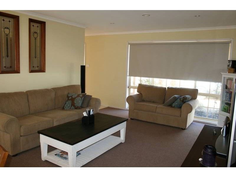 3/45 Ligar Street, Sunbury VIC 3429