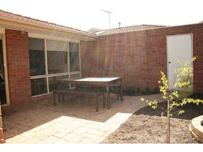 3/45 Ligar Street, Sunbury VIC 3429