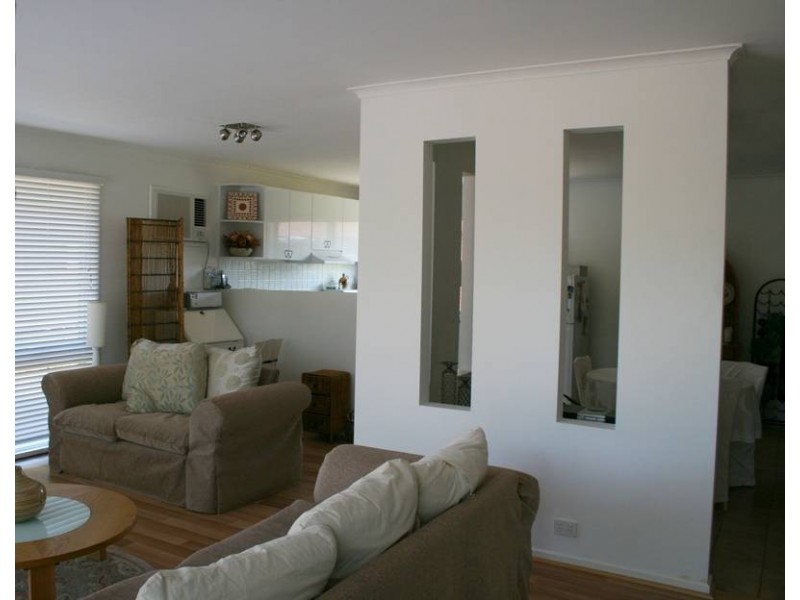 11 Carnoustie Drive, Sunbury VIC 3429