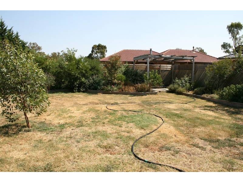 11 Carnoustie Drive, Sunbury VIC 3429
