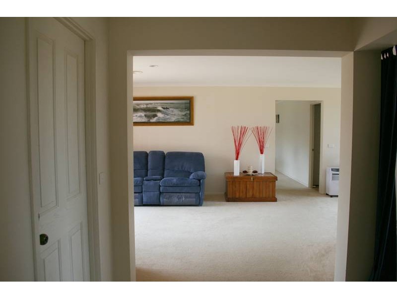 2 Berrydale Road, Sunbury VIC 3429