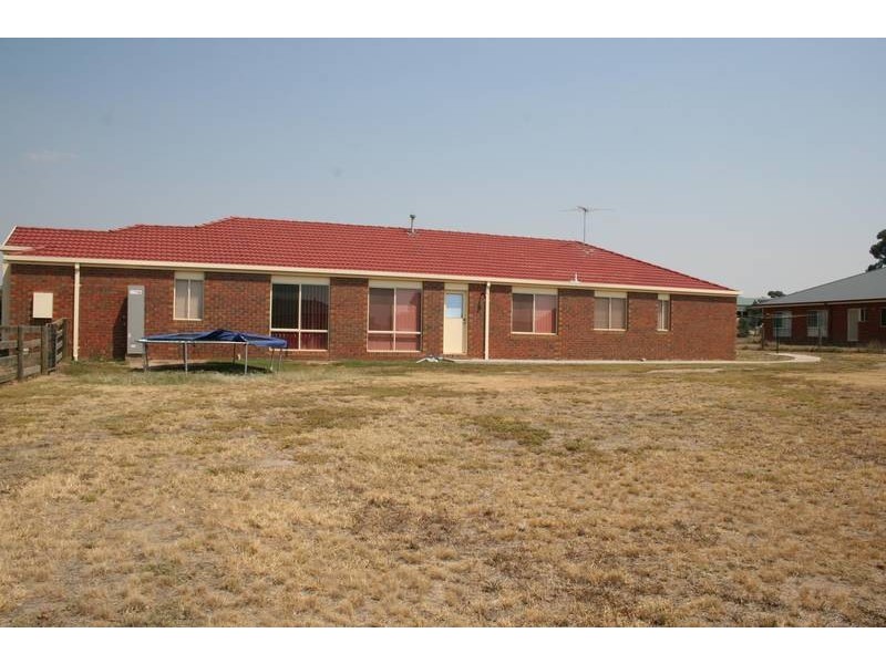 2 Berrydale Road, Sunbury VIC 3429