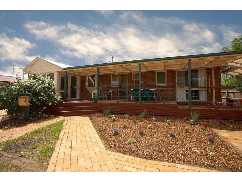 21 Wilson Road, Melton South VIC 3338