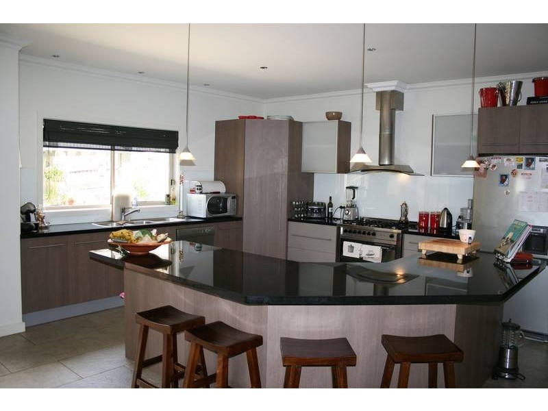18 Fullwood Drive, Sunbury VIC 3429