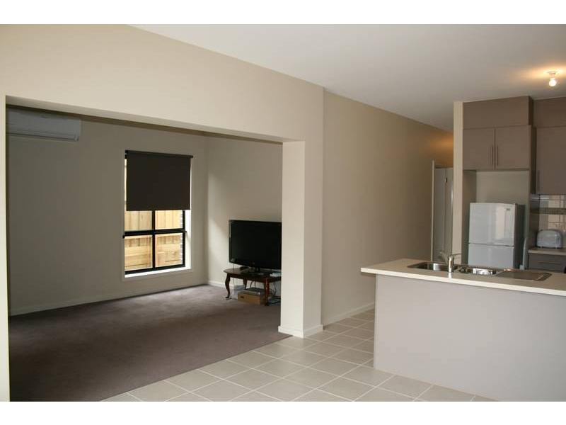 1/219 Gap Road, Sunbury VIC 3429