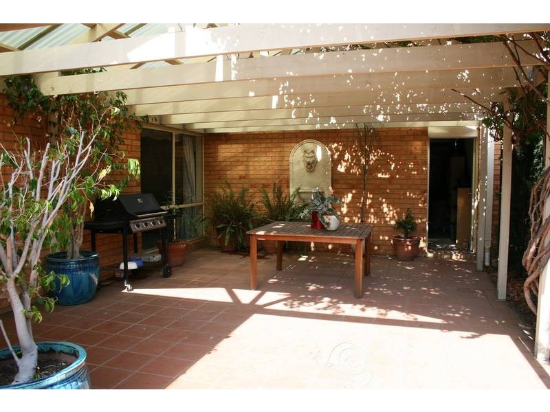 13 Duncraig Grove, Sunbury VIC 3429
