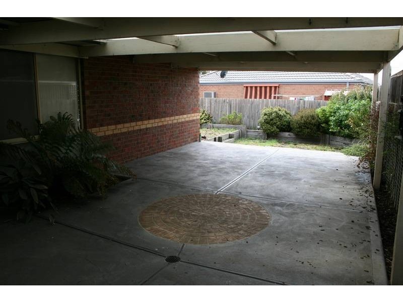 4 Alpine Close, Sunbury VIC 3429