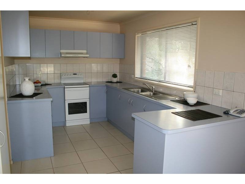 14 Ida Crescent, Romsey VIC 3434