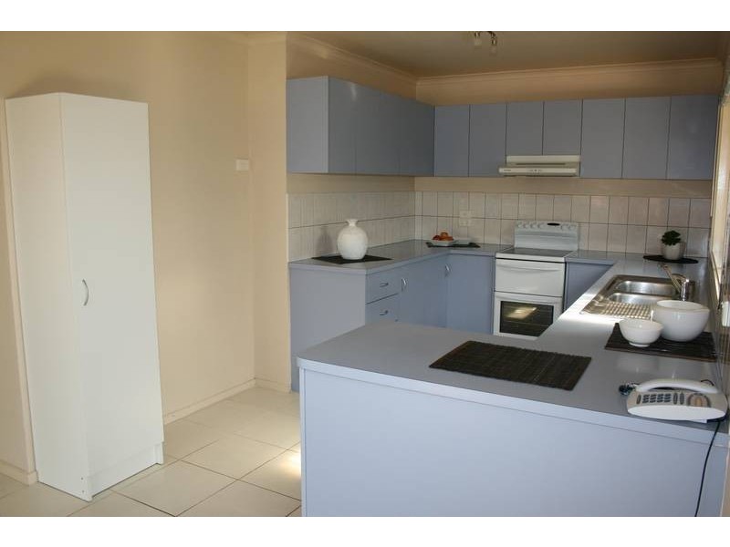 14 Ida Crescent, Romsey VIC 3434