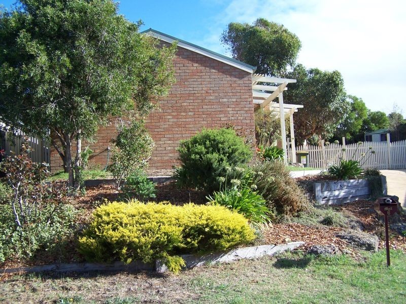 6 Strachen Court, Sunbury VIC 3429