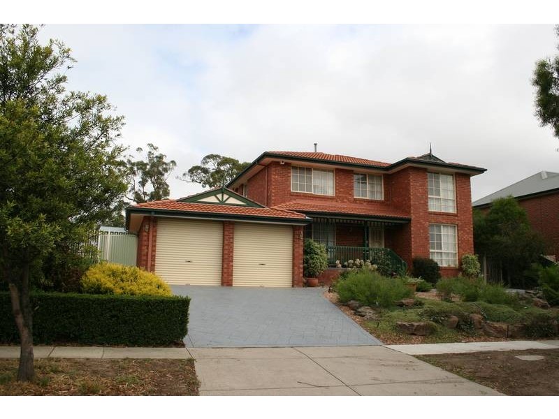 13 Wattle Drive, Sunbury VIC 3429