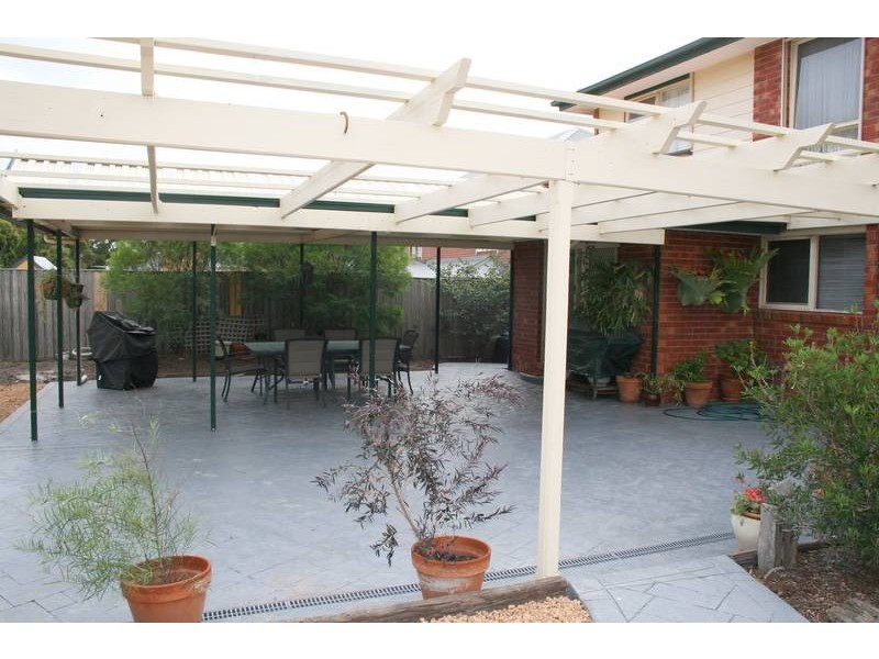 13 Wattle Drive, Sunbury VIC 3429