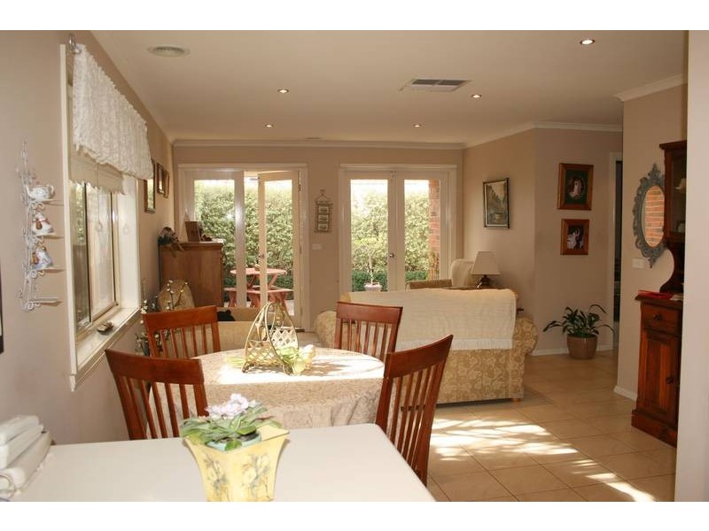 1/6-8 Cumberland Chase, Sunbury VIC 3429