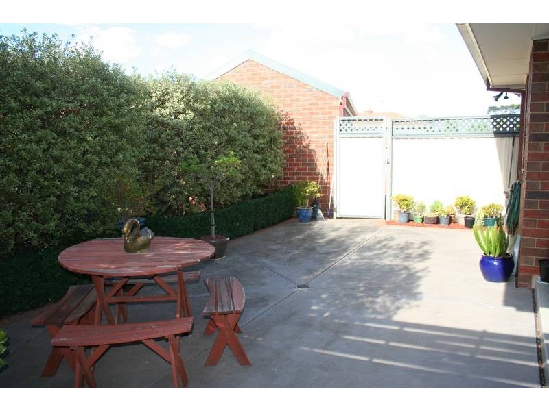 1/6-8 Cumberland Chase, Sunbury VIC 3429