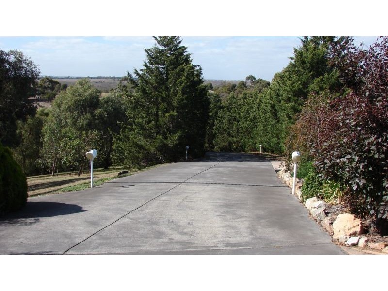 40 Callander Close, Sunbury VIC 3429