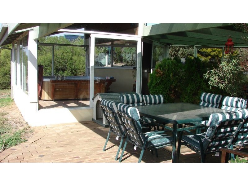 40 Callander Close, Sunbury VIC 3429