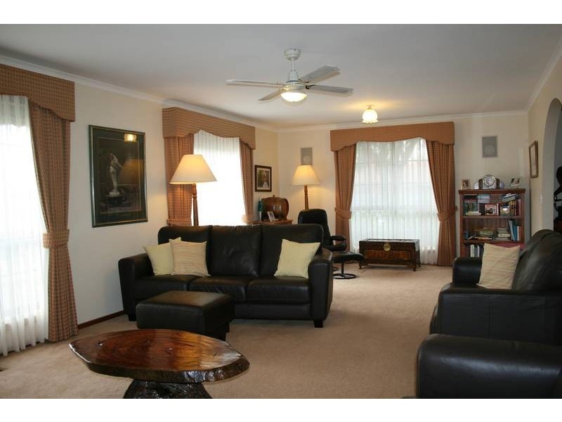 1 Olson Place, Sunbury VIC 3429