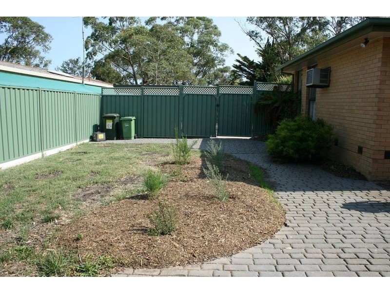 4 Isaacs Close, Sunbury VIC 3429