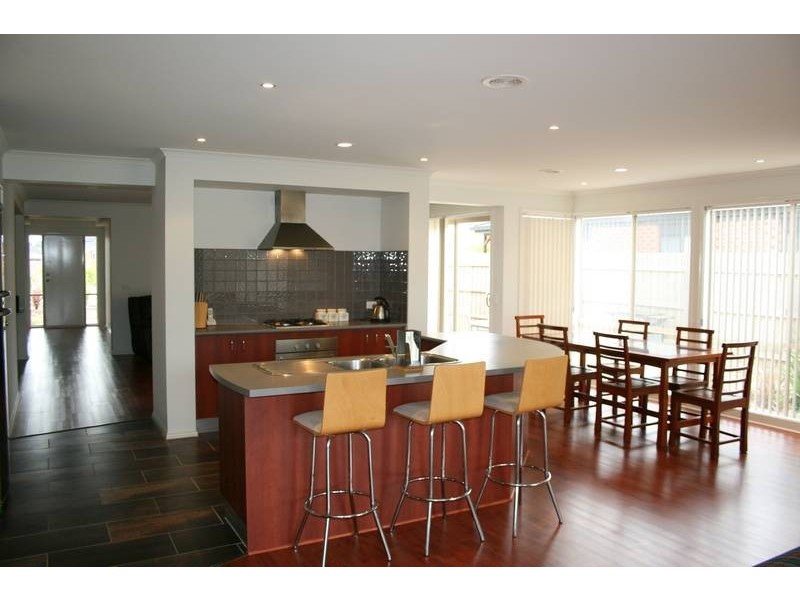 12 Higgs Circuit, Sunbury VIC 3429