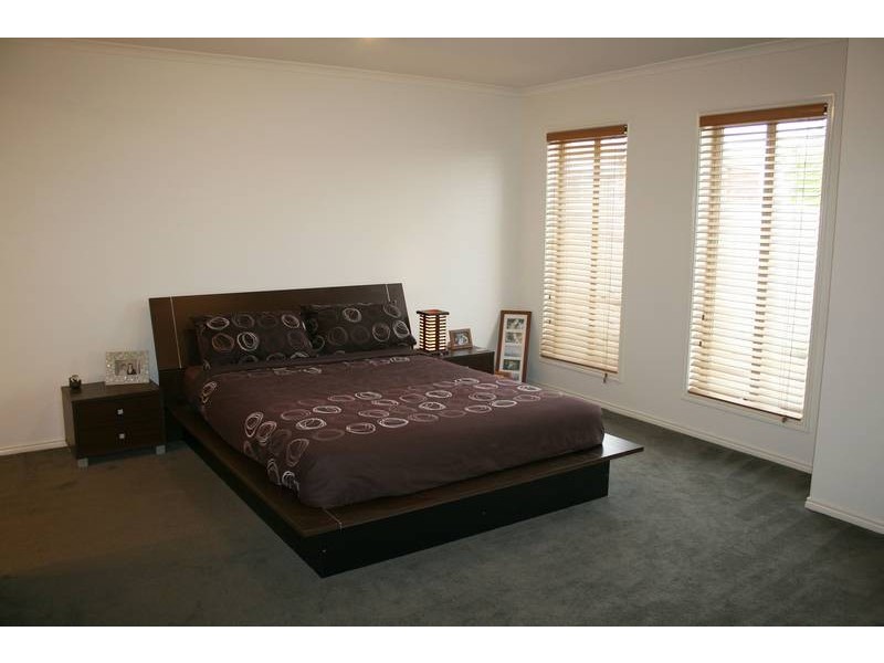 12 Higgs Circuit, Sunbury VIC 3429