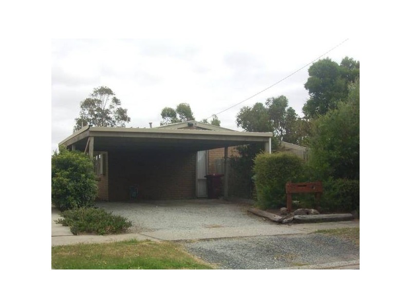 26 Deakin Street, Sunbury VIC 3429