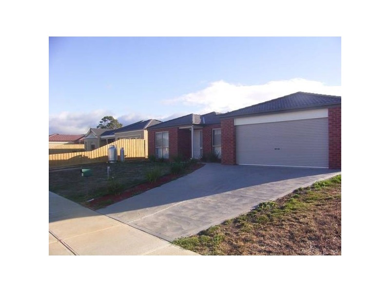 Filmer Place, Riddells Creek VIC 3431