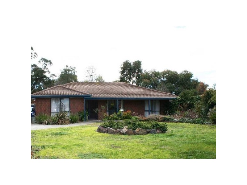 36 Gleneagles Drive, Sunbury VIC 3429