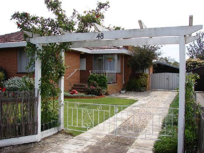 48 Dobell Avenue, Sunbury VIC 3429