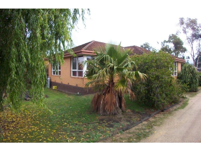 100 Main Road, Riddells Creek VIC 3431