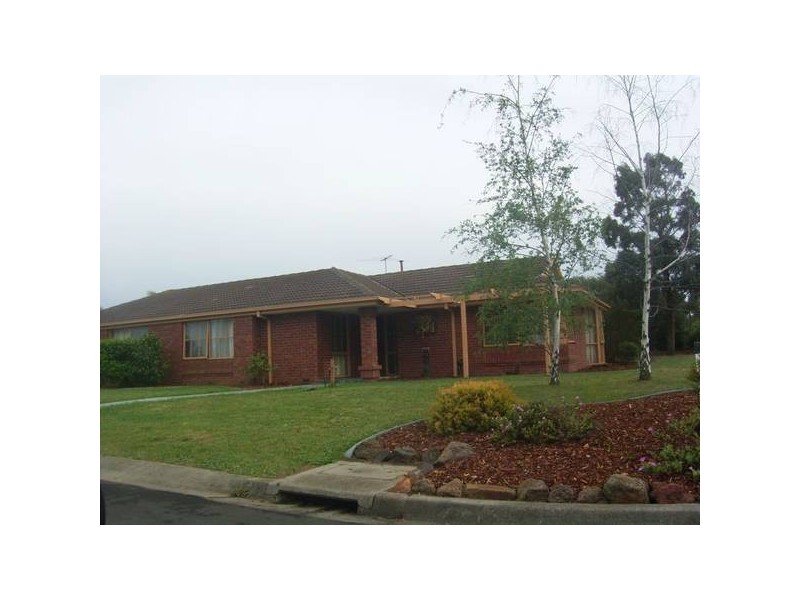 4 Muirfield Drive, Sunbury VIC 3429