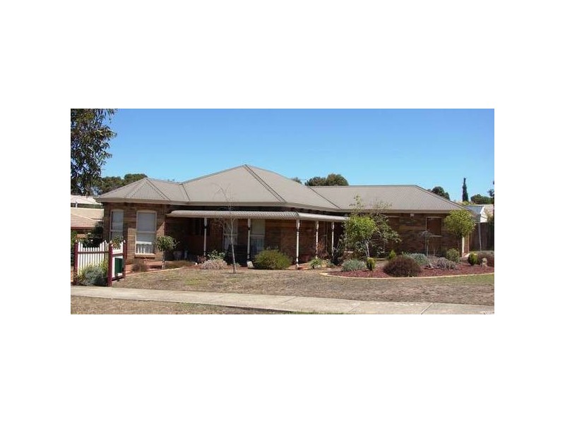 7 Fullbrook Drive, Sunbury VIC 3429