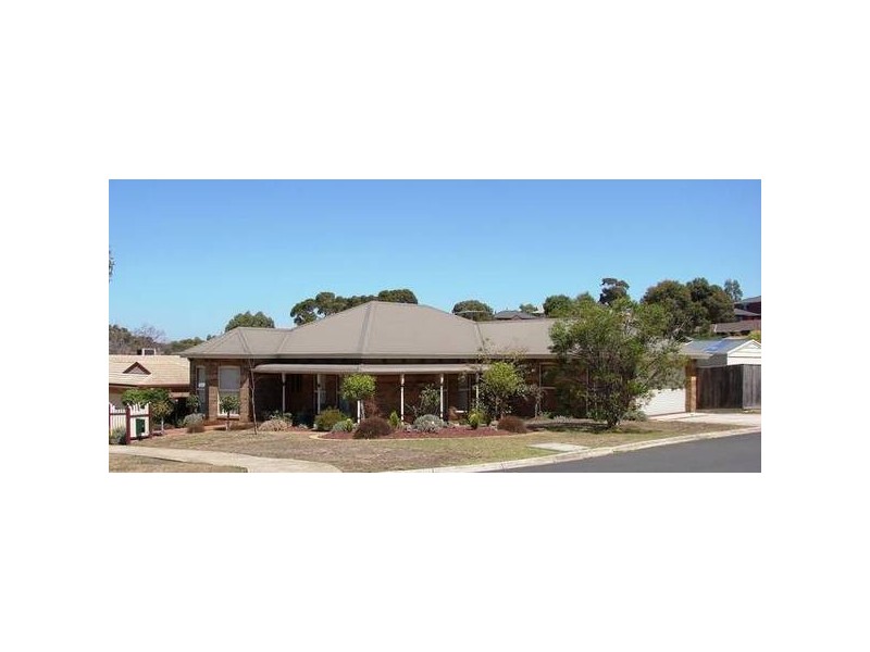 7 Fullbrook Drive, Sunbury VIC 3429